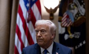 Juiz ordena que administração Trump preserve mensagens trocadas no Signal sobre ataque no Iémen
