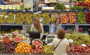 Confiança dos consumidores e clima económico diminuem em março