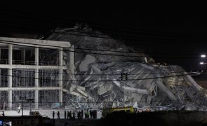 Pelo menos 10 pessoas morreram e 100 estão desaparecidas em Banguecoque devido ao sismo