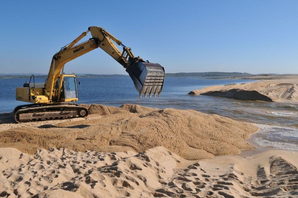 Lagoa de Santo André abre ao mar para renovação da água e espécies de peixes