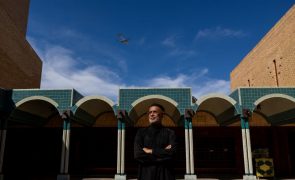 Milhares de muçulmanos preparam-se para celebrar fim do Ramadão