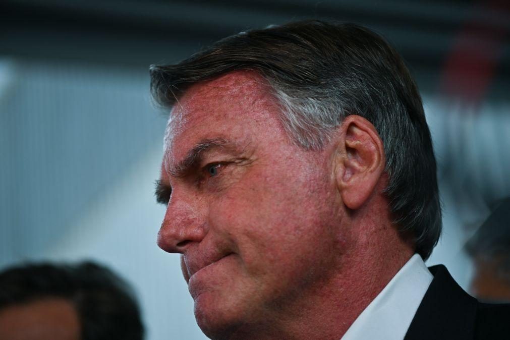 Bolsonaro recusa pedir asilo político nos EUA