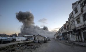 Gaza acusa Israel de destruir 63 centros de ajuda e alimentos