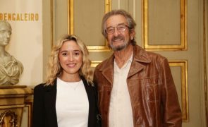 Carlos Areia e Rosa Bela Habemus casamento! Casal faz vídeo hilariante para dar mais detalhes