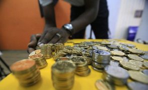 Costa do Marfim é o primeiro país africano a emitir dívida externa em moeda local