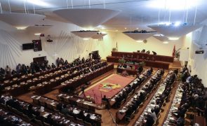 Parlamento moçambicano debate hoje proposta de lei para pacificação pós-eleitoral