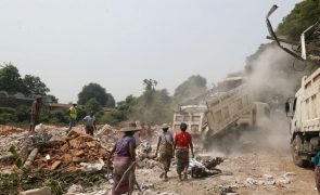 Novo balanço do sismo sobe para 2.886 mortos e mais de 4.600 feridos em Myanmar
