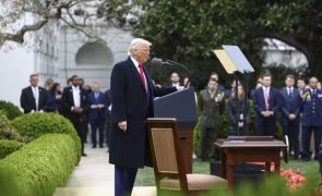Trump anuncia imposição imediata de 