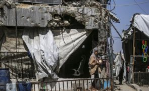 Pelo menos 24 pessoas morrem em ataques israelitas na Faixa de Gaza
