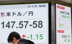 Bolsa de Tóquio abre a perder 1,85%