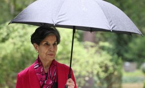 Senadora Isabel Allende destituída por compra falhada da casa de Salvador Allende