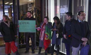 Advogados protestam contra falta de acesso aos processos da AIMA