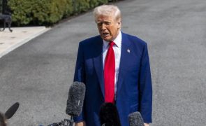 Trump pede ao governador do banco central dos EUA para baixar taxas de juro