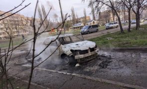 Pelo menos 12 mortos e cerca de 50 feridos em ataque russo