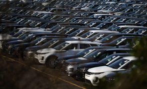 Jaguar Land Rover suspende por um mês exportações do Reino Unido para os EUA