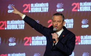Maior partido da oposição na Turquia desafia Erdogan para eleições antecipadas