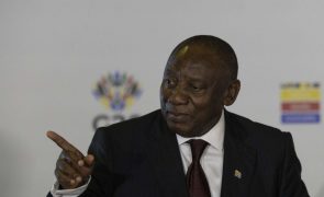 Presidente sul-africano diz que país não agirá por despeito nem por emoção a tarifas dos EUA