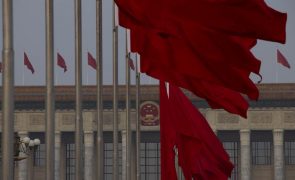 China diz estar preparada para travar guerra comercial com Estados Unidos