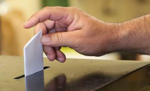 Vinte forças políticas apresentaram listas às eleições legislativas de 18 de maio