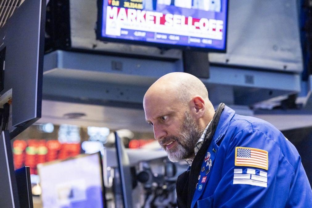 Wall Street dispara com anúncio de suspensão na aplicação de tarifas