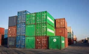 Entram em vigor novas taxas chinesas de 84% sobre produtos norte-americanos