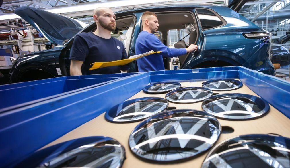 Lucro operacional da Volkswagem baixa 39% no 1.º trimestre para 2,8 mil ME