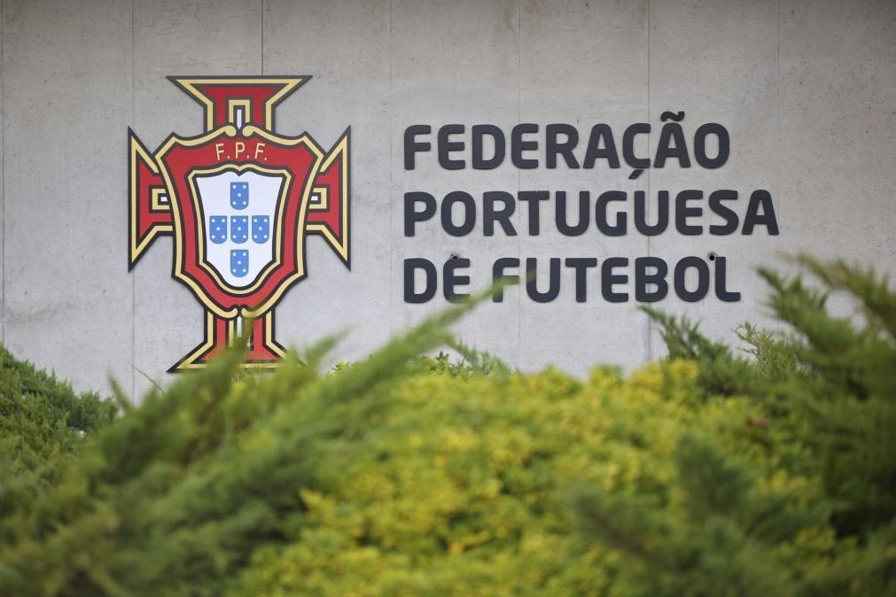 FPF desiste de processo judicial e vai dar acesso a contratos de Fernando Santos