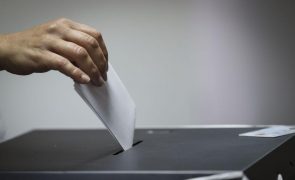 TikTok vai manter em Portugal estratégia contra a desinformação que usou noutras eleições