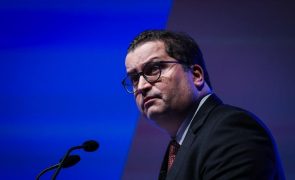Governo confia em excedentes este ano e nos próximos apesar de incerteza