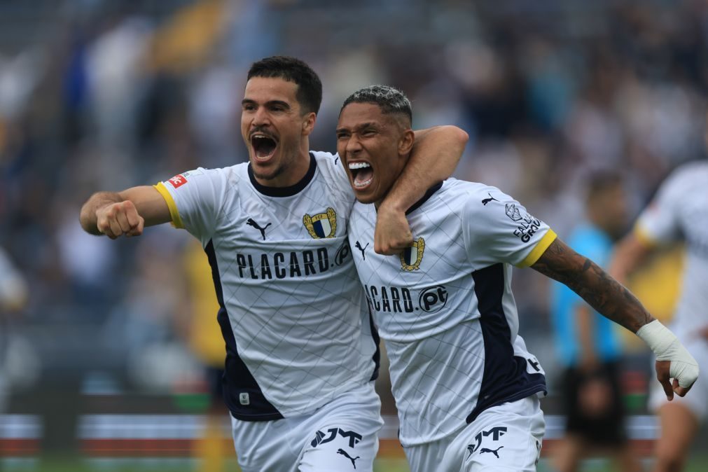 Famalicão soma terceira vitória seguida ao vencer Estoril Praia por 3-0