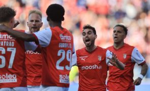 Sporting de Braga vence 'aflito' AVS e continua a fechar o pódio
