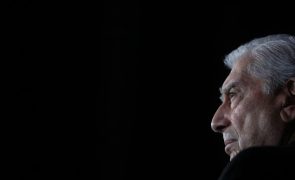 Nobel da Literatura Mario Vargas Llosa morre em Lima aos 89 anos