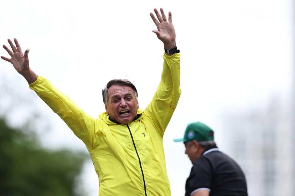 Cirurgia de Bolsonaro foi