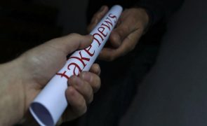 Governo angolano quer penas até dez anos de prisão para quem propagar 'fake news'