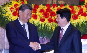 Vietname e China assinam 45 acordos de cooperação durante visita de Xi Jinping