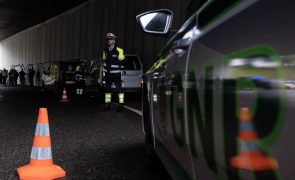 Quatro feridos graves em 231 acidentes nas últimas 24 horas na Operação Páscoa da GNR