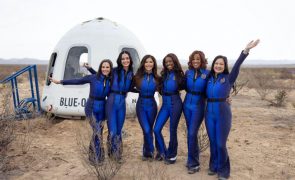 Blue Origin completa viagem de turismo espacial tripulada só por mulheres