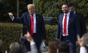 Trump ameaça tirar benefícios fiscais à universidade de Harvard