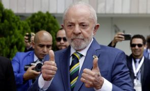 Lula apresenta Orçamento do Estado com superavit e subida do salário mínimo