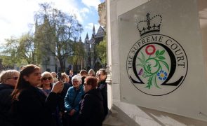 Tribunal britânico decide que definição de mulher deve basear-se no sexo biológico