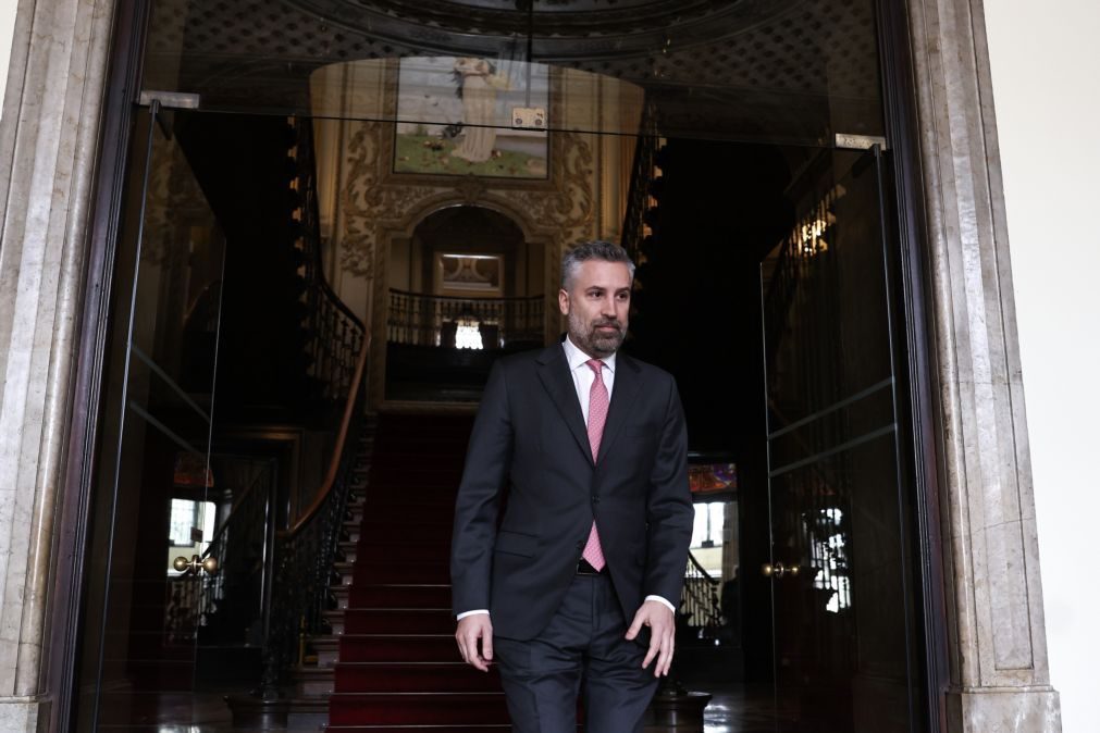 Pedro Nuno promete aumentos permanentes das pensões sempre que economia permitir