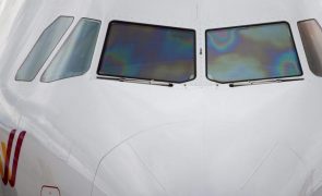Aterragem de emergência no Porto deveu-se a um caso de odores