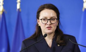 EUA e Ucrânia assinam memorando sobre acesso a recursos naturais e minerais