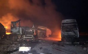 Total de mortos em ataque dos EUA contra porto no Iémen sobe para 58