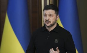 Zelensky aceita trégua de Putin mas assinala que ataques russos continuam