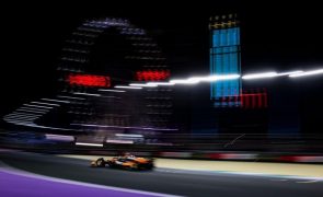 Oscar Piastri vence GP da Arábia Saudita e sobe à liderança na Fórmula 1