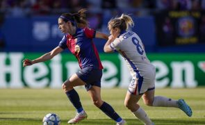 FC Barcelona goleia Chelsea na primeira mão das 'meias' da 'Champions' feminina