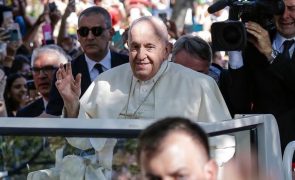 Papa Francisco As visitas a Portugal, o (modesto) carro que conduzia e os luxos que sempre rejeitou...