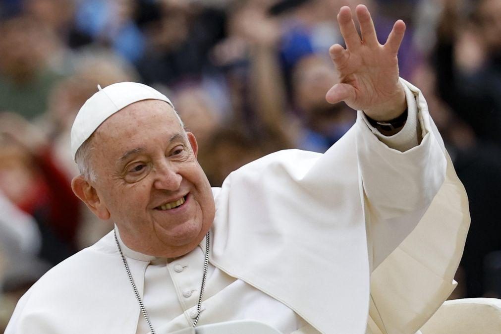 Funeral de Papa Francisco será dentro de 9 dias e conclave previsto para daqui a um mês
