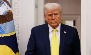 Trump expressa condolências na sua rede social